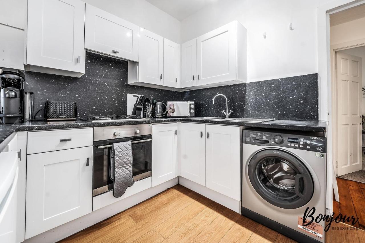 Cosy Grassmarket 2Br-1Ba - Newly Decorated! By Bonjour Residences Edinburgh Edimburgo Exterior foto