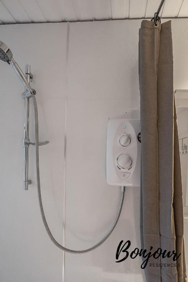 Cosy Grassmarket 2Br-1Ba - Newly Decorated! By Bonjour Residences Edinburgh Edimburgo Exterior foto