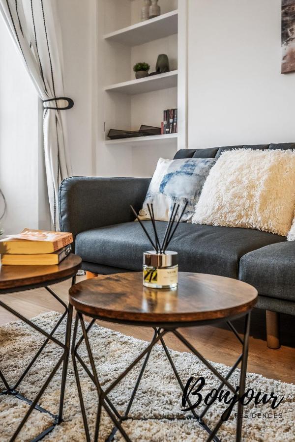 Cosy Grassmarket 2Br-1Ba - Newly Decorated! By Bonjour Residences Edinburgh Edimburgo Exterior foto