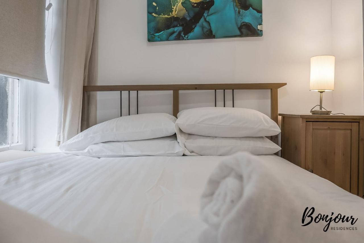 Cosy Grassmarket 2Br-1Ba - Newly Decorated! By Bonjour Residences Edinburgh Edimburgo Exterior foto